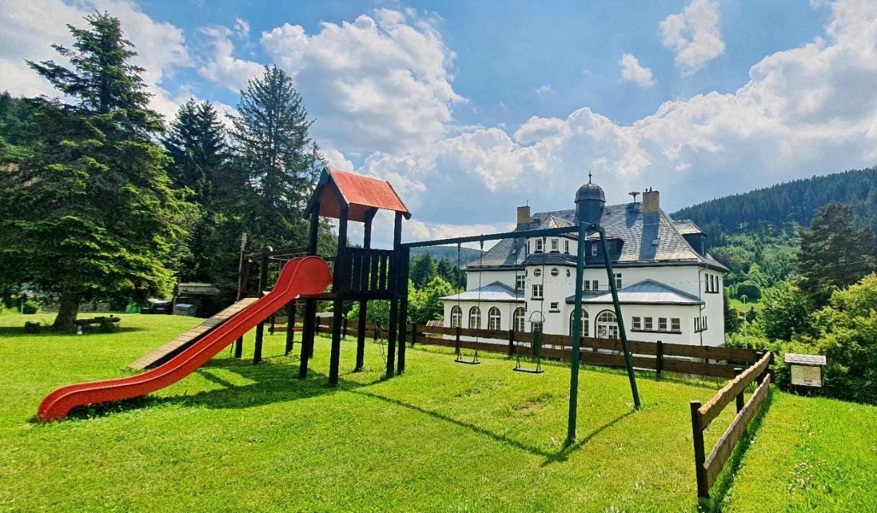 Waldhotel Feldbachtal نويهاوس آم رنفيغ المظهر الخارجي الصورة